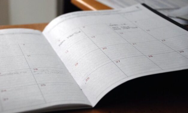 Dlaczego warto stworzyć kalendarze firmowe?